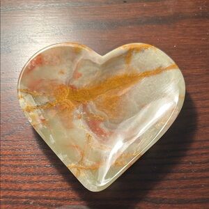 Heart-Shaped StoneTrinket Holder